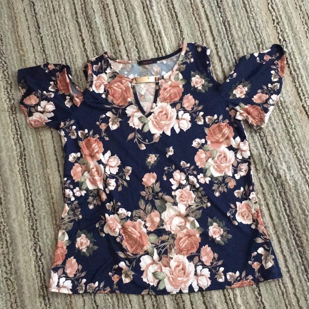 Short sleeve first love shirt
